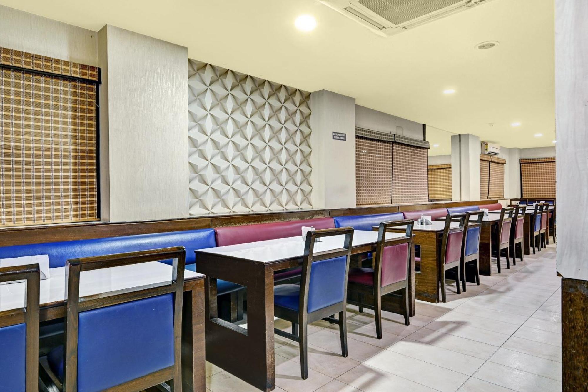 Super Townhouse Oak Hotel Belsons Taj Mahal Secundurabad Eksteriør billede
