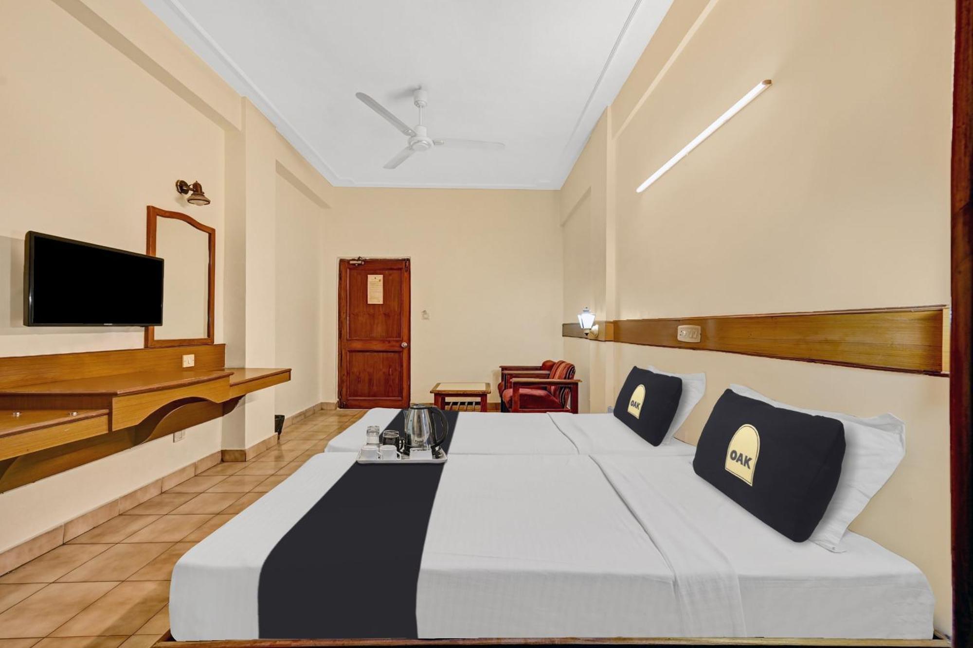 Super Townhouse Oak Hotel Belsons Taj Mahal Secundurabad Eksteriør billede