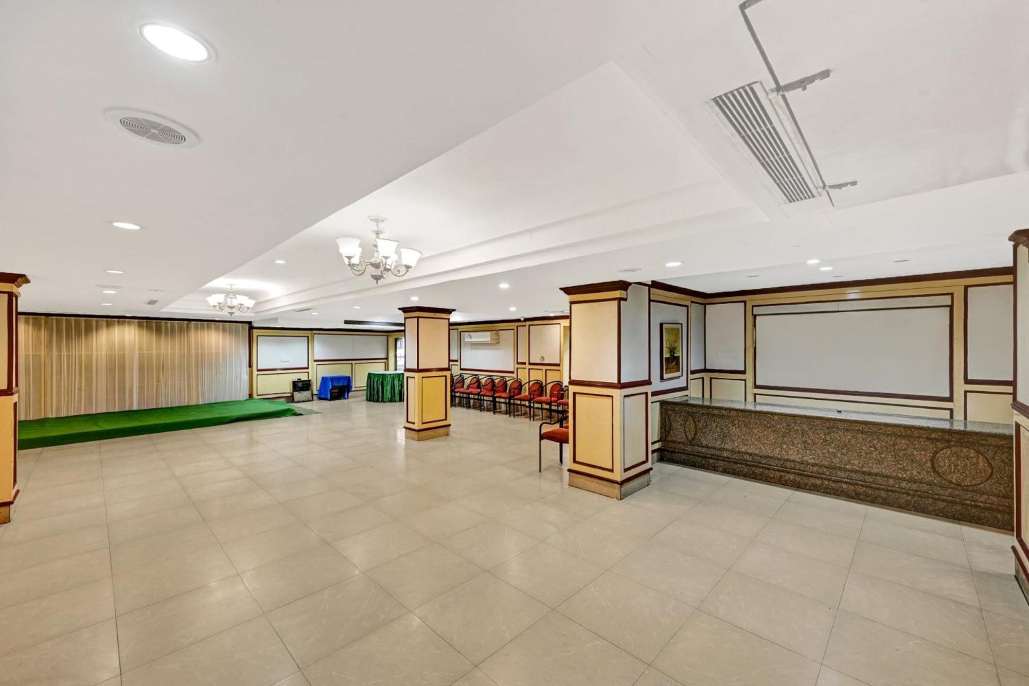 Super Townhouse Oak Hotel Belsons Taj Mahal Secundurabad Eksteriør billede